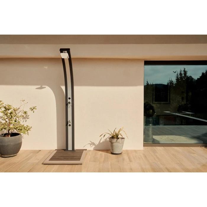 Douche Solaire Pour Piscine Formidra Spring 30 L - Anthracite / Aluminium Brossé 5 Douche Solaire Pour Piscine Formidra Spring 30 L - Anthracite / Aluminium Brossé – Image 3