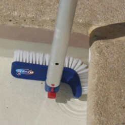 Brosse Articulée 180° Kerlis Pour Balai -Raviday Piscine 14069 action2